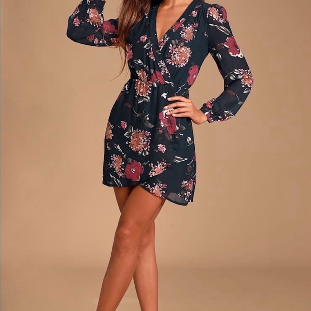 Lulu's Navy Floral Long Sleeve Dress